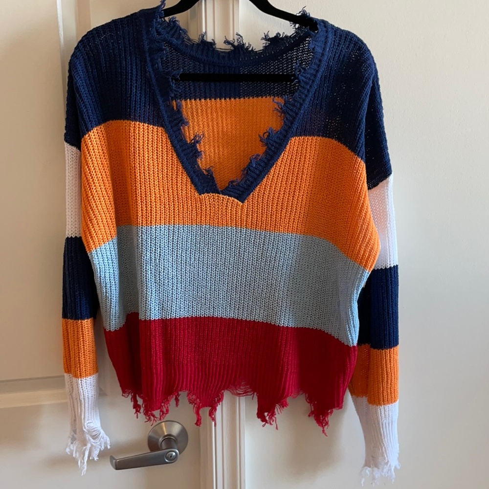 Color block fringe hem sweater- NEVER WORN